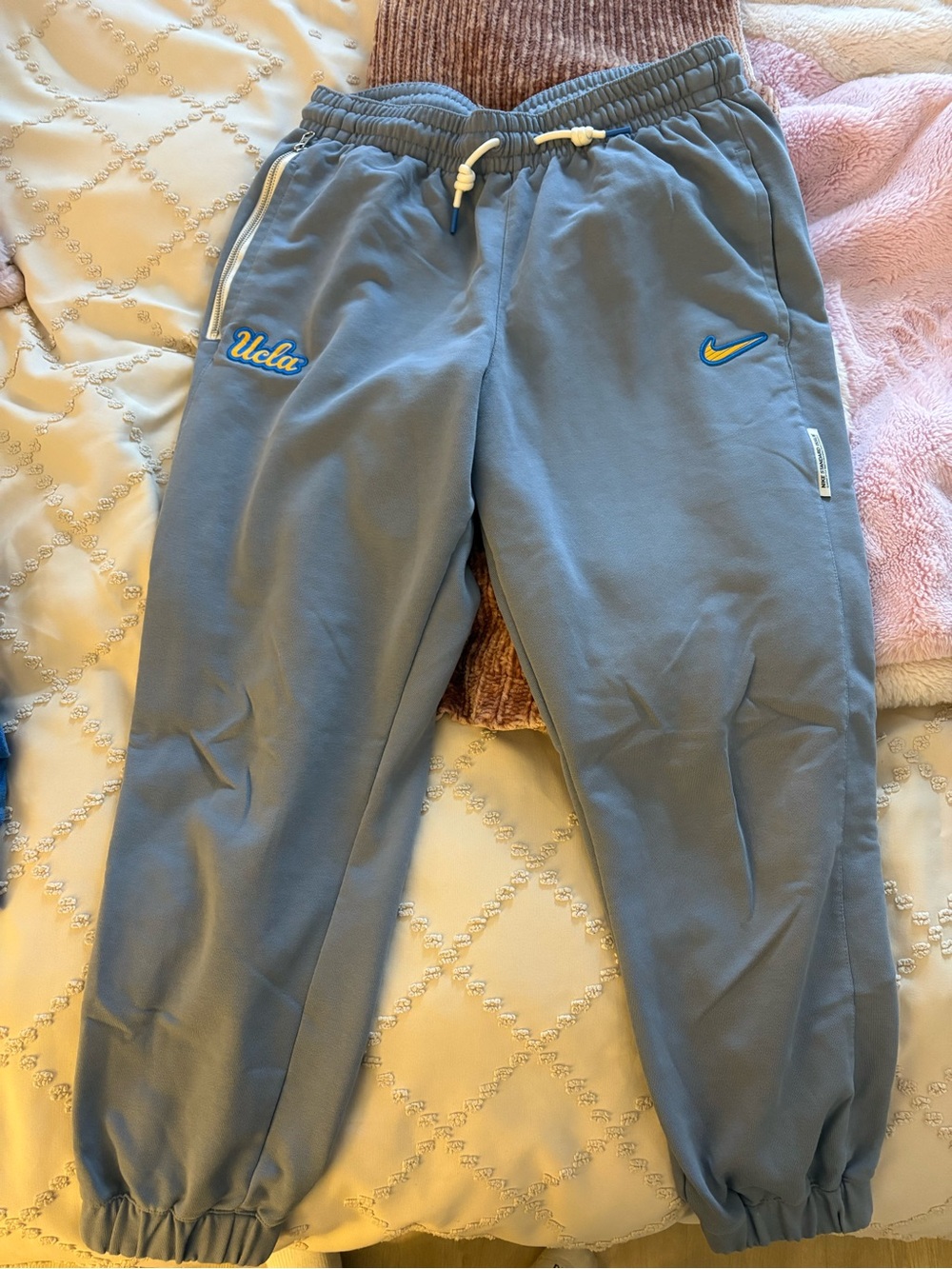Nike UCLA Women’s Jogger Pants